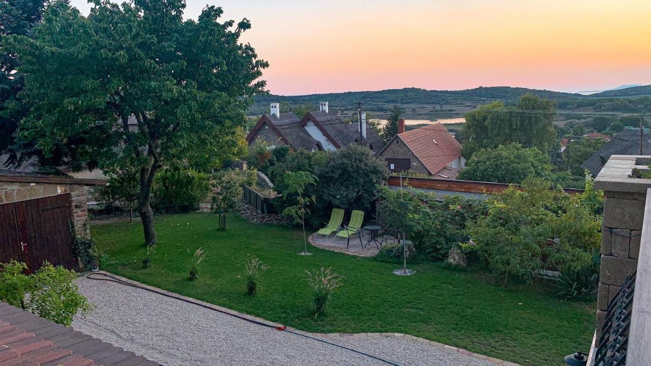 T.H.Ny Village Inn Cottage Tihany Zewnętrze zdjęcie