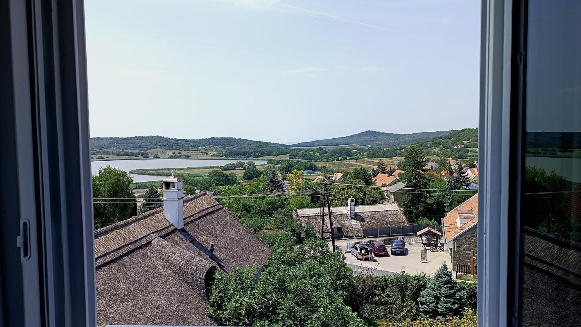 T.H.Ny Village Inn Cottage Tihany Zewnętrze zdjęcie